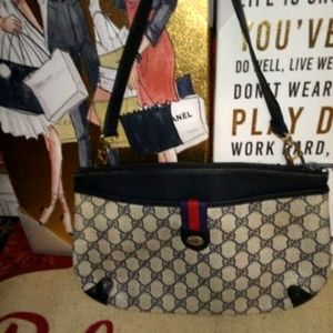 GUCCI VINTAGE AUTHENTIC BAG